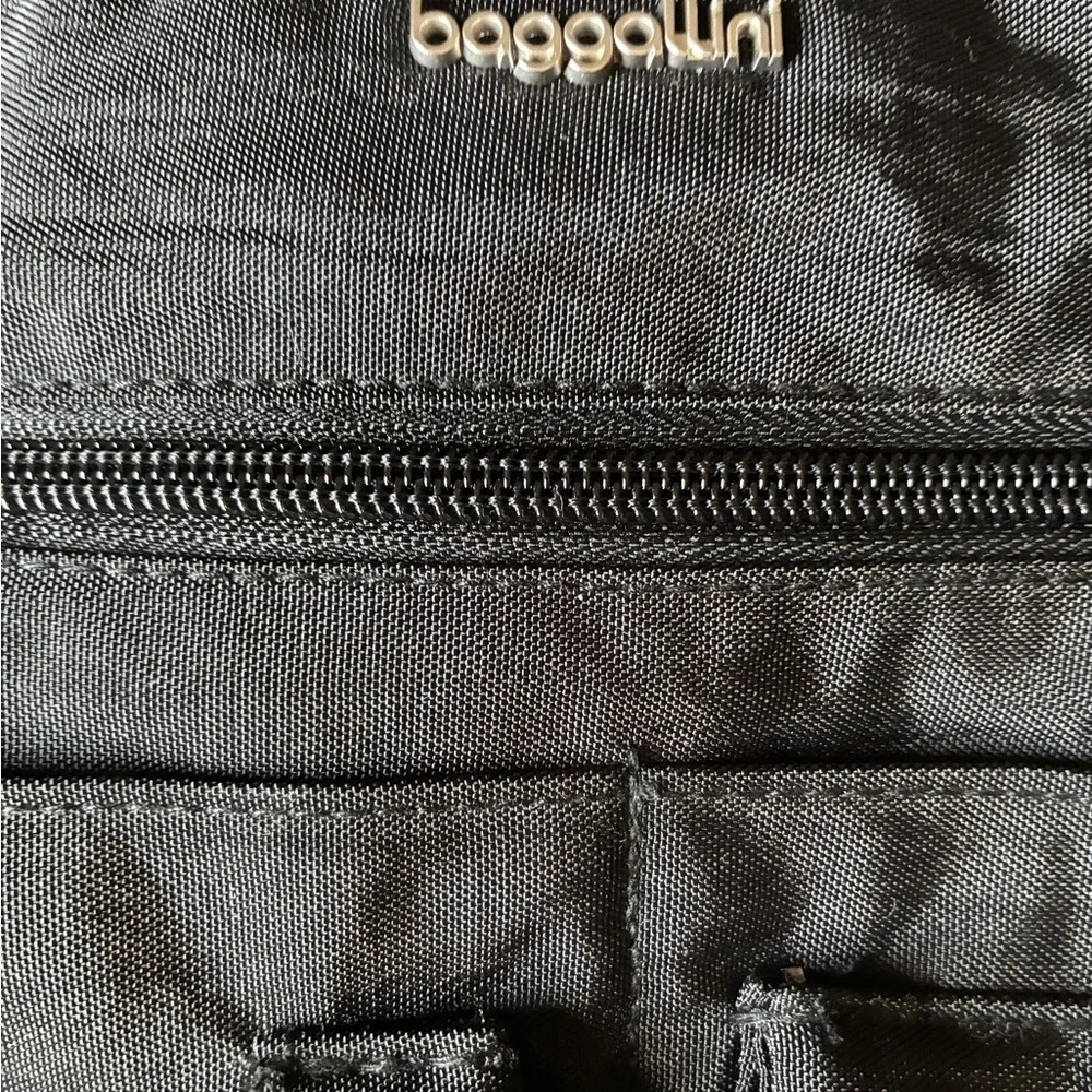 Baggallini Tote Messenger Travel Commuter Bag Black NWT
